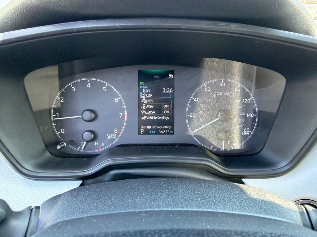 Used 2025 Toyota Corolla SE FWD image 4