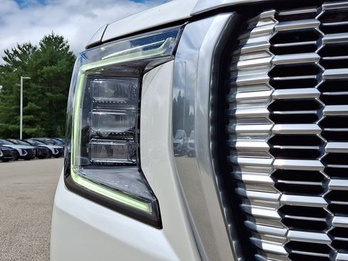 Used 2024 GMC Yukon XL Denali w/ Max Trailering Package AWD/4WD image 28