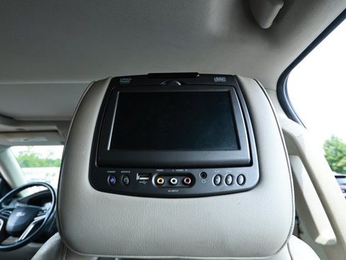 Used 2018 Cadillac Escalade Luxury AWD/4WD image 31