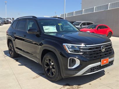 New 2025 Volkswagen Atlas Peak Edition SE