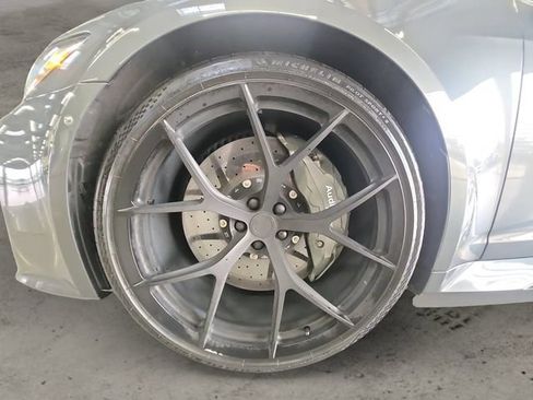 Used 2021 Audi RS 6 AWD/4WD image 9