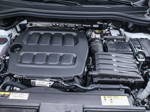 New 2025 Volkswagen Tiguan S image 41