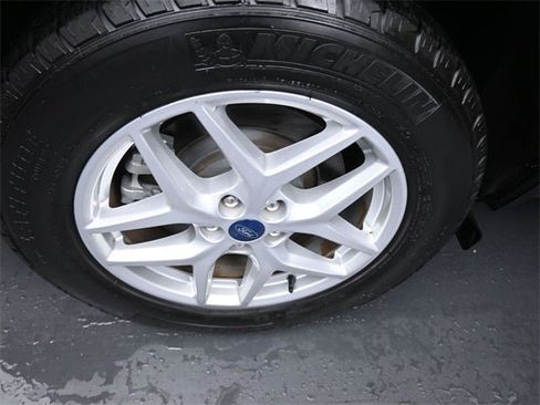 Used 2022 Ford Edge SEL w/ Convenience Package image 18