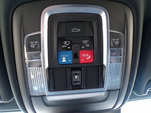 Used 2020 RAM 3500 Limited image 30