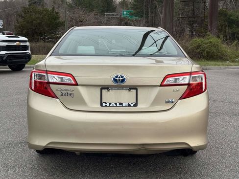Used 2012 Toyota Camry LE image 22