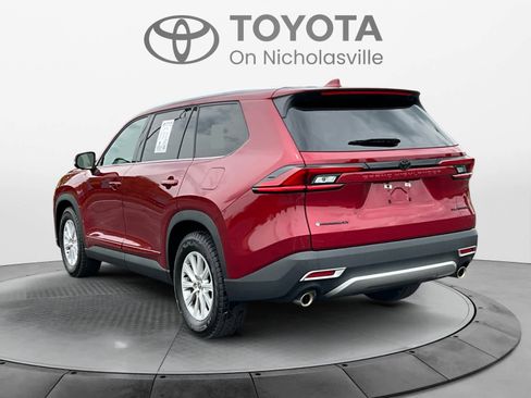 Used 2025 Toyota Grand Highlander AWD Hybrid image 4