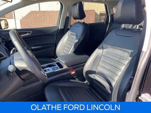 Used 2024 Ford Edge SEL w/ Convenience Package image 9