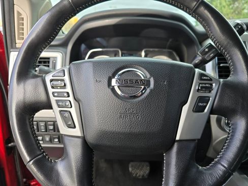 Used 2018 Nissan Titan PRO-4X w/ Pro-4x Convenience Package image 26