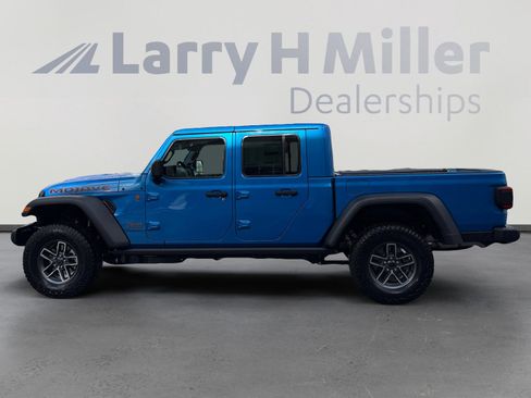 New 2026 Jeep Gladiator Mojave image 2