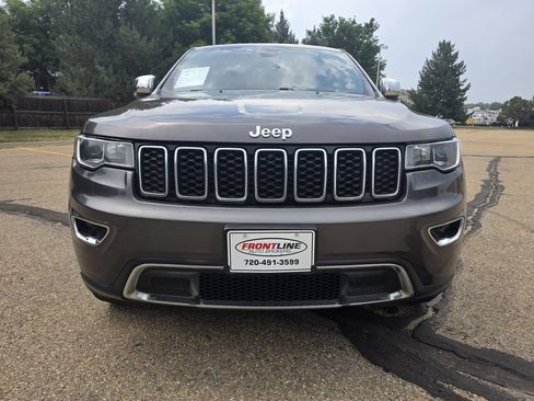 Used 2017 Jeep Grand Cherokee Limited AWD/4WD image 11