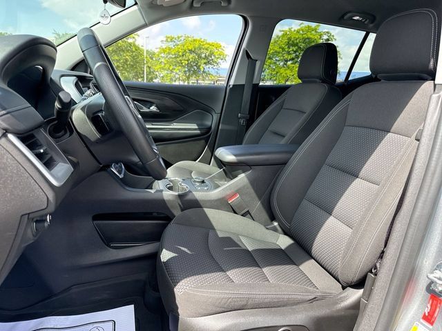 Used 2024 GMC Terrain SLE w/ Driver Convenience Package FWD image 11