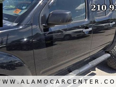 Used 2012 Nissan Frontier SV AWD/4WD image 9