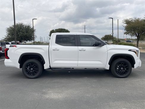 New 2026 Toyota Tundra SR5 image 4