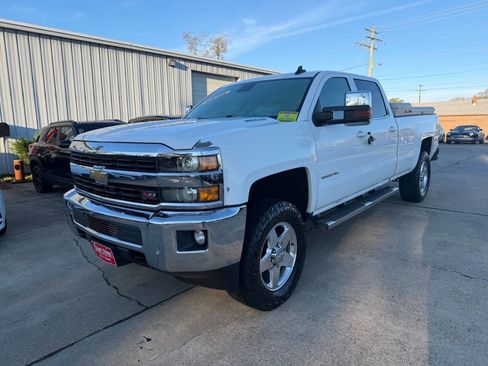 Used 2015 Chevrolet Silverado 2500 LTZ w/ Duramax Plus Package image 3