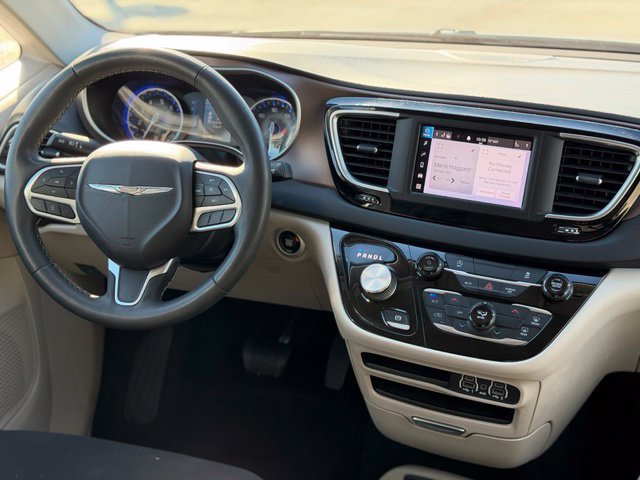 Used 2023 Chrysler Voyager LX FWD image 36