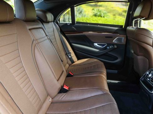Used 2016 Mercedes-Benz S 550 4MATIC Sedan image 24