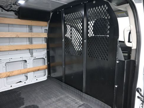 Used 2023 Ford Transit 250 Low Roof AWD w/ Exterior Upgrade Package image 25