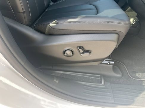 New 2026 Chrysler Pacifica Select image 57