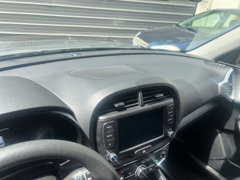 Used 2025 Kia Soul LX w/ LX Technology Package image 17