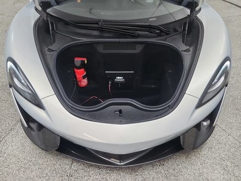 Used 2019 McLaren 570S Spider RWD image 13