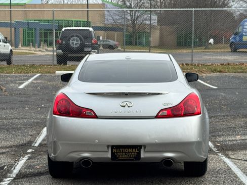 Used 2012 INFINITI G37 x w/ Premium Pkg image 11