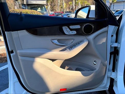 Used 2018 Mercedes-Benz GLC 300 image 21