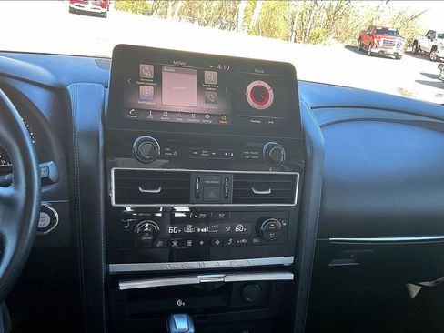 Used 2022 Nissan Armada SV w/ SV Appearance Package image 15