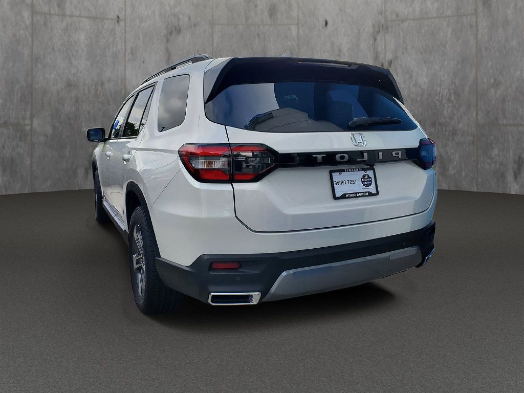 New 2026 Honda Pilot EX-L image 4