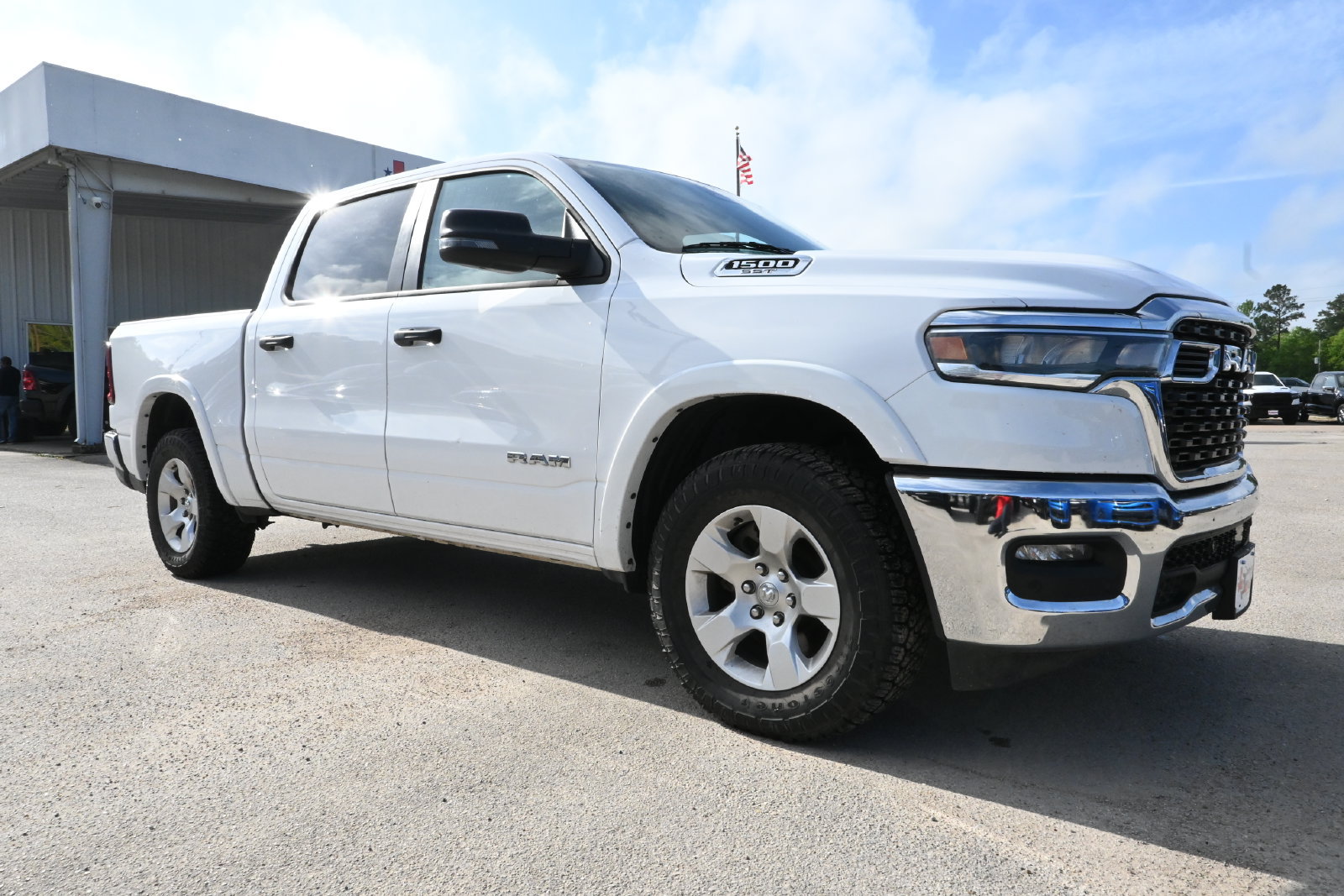 Used 2025 RAM 1500 Big Horn AWD/4WD image 4