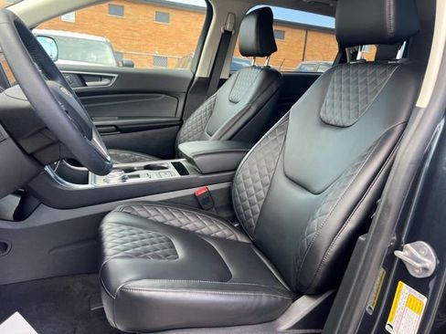 Certified 2024 Ford Edge Titanium AWD/4WD image 19