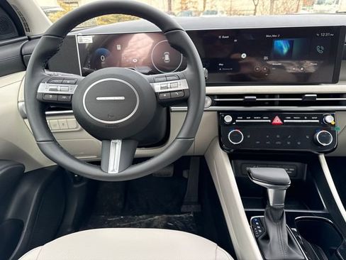 New 2026 Hyundai Tucson SEL image 18