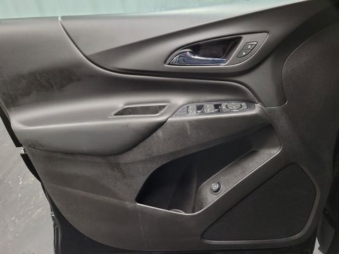 Used 2019 Chevrolet Equinox LT w/ Sun & Navigation Package image 25