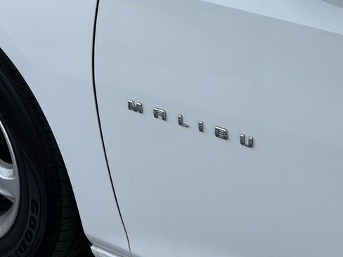 Used 2023 Chevrolet Malibu LS FWD image 5