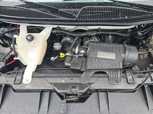 Used 2014 Chevrolet Express 2500 RWD image 20