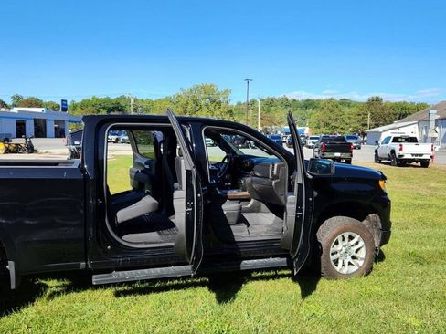 Used 2024 Chevrolet Silverado 1500 RST w/ Convenience Package II AWD/4WD image 10