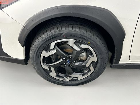 Used 2023 Subaru Crosstrek 2.5i Limited AWD/4WD image 11
