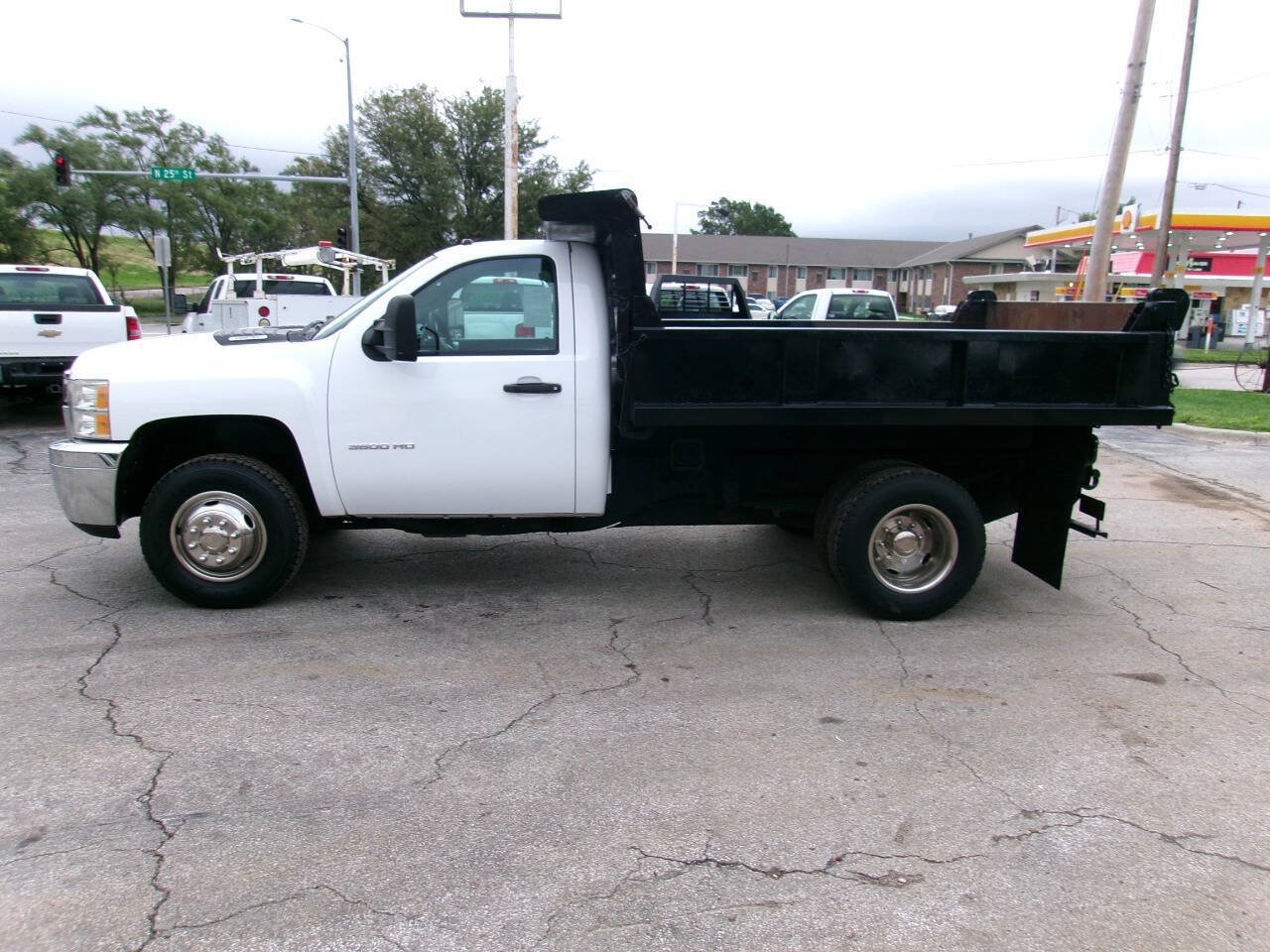 Used 2013 Chevrolet Silverado 3500 W/T w/ Snow Plow Prep Package AWD/4WD image 2