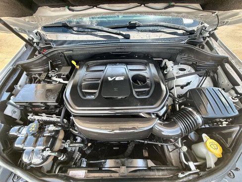 Used 2018 Jeep Grand Cherokee Limited RWD image 29