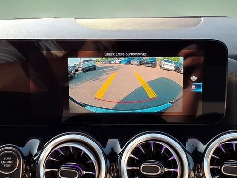 Used 2022 Mercedes-Benz GLA 250 4MATIC image 21