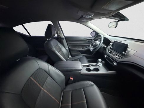 Used 2021 Nissan Altima 2.5 SR image 10