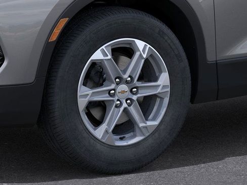 New 2026 Chevrolet Blazer LT image 9