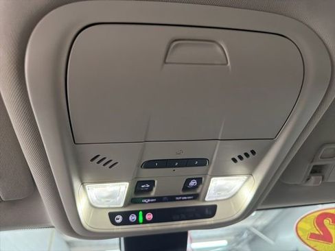 Used 2022 GMC Terrain Denali image 16