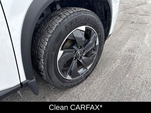 Certified 2025 Nissan Rogue SV image 11