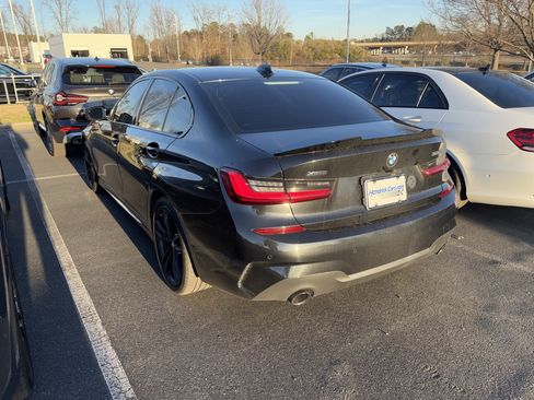 Certified 2022 BMW 330i xDrive Sedan w/ M Sport Package image 21