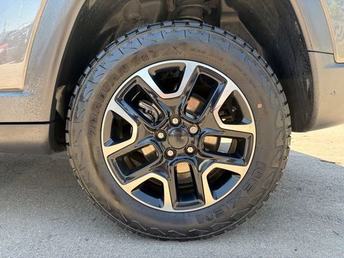 Used 2019 Jeep Compass Trailhawk w/ Leather Interior Group AWD/4WD image 34