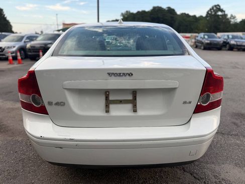 Used 2005 Volvo S40 2.4i FWD image 5