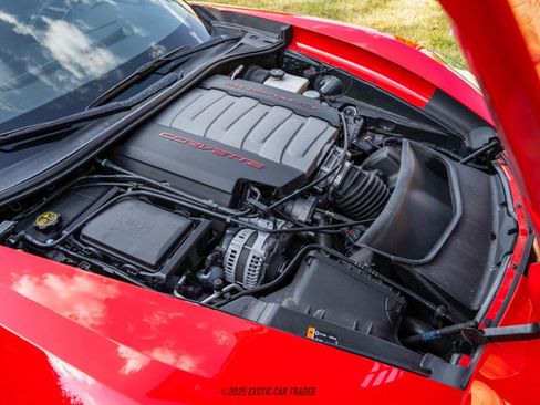 Used 2019 Chevrolet Corvette Stingray Coupe w/ Carbon Flash Badge Package image 24