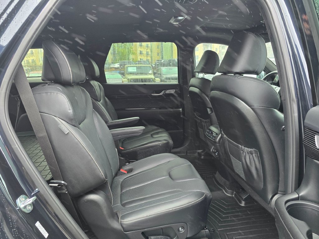 Used 2025 Hyundai Palisade Calligraphy AWD/4WD image 13