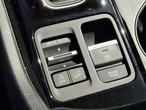 Used 2025 Honda Pilot EX-L image 25