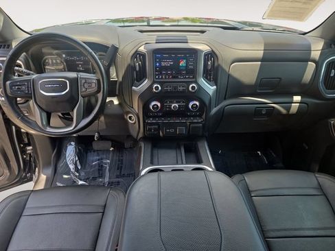Used 2023 GMC Sierra 2500 Denali w/ Denali Black Diamond Edition AWD/4WD image 10